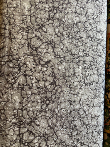 Tim Holtz fabric fat 1/4 - Laboratory: Composition